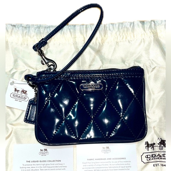 COACH Poppy NWT Quilted Cobalt Blue Gloss Small Wristlet & Coach Dustbag - Picture 7 of 16